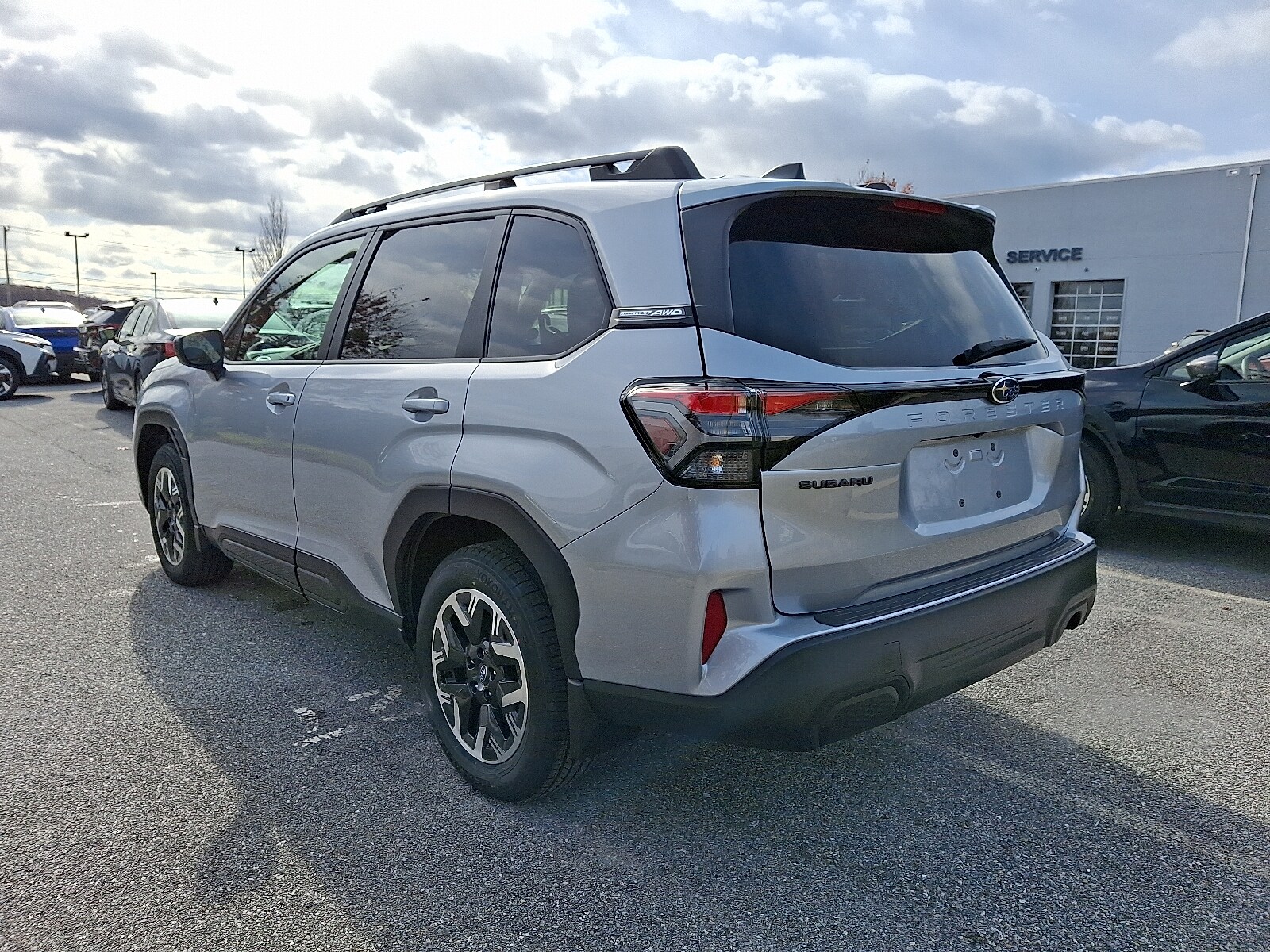 2026 Subaru Forester Premium photo 3