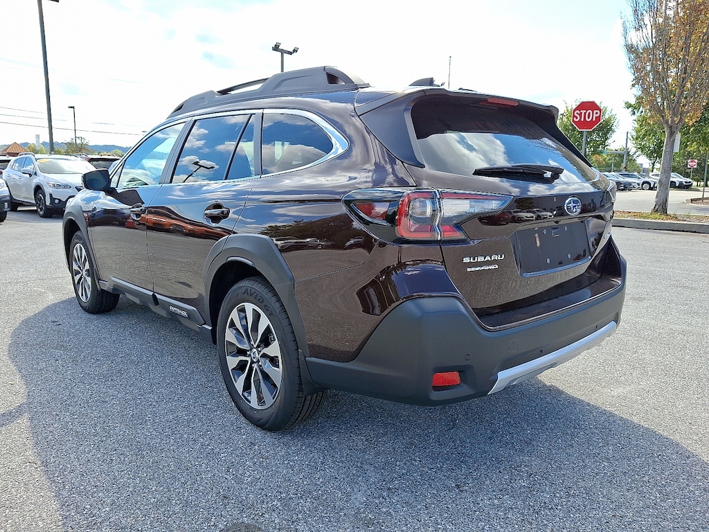 New 2025 Subaru Outback Limited SUV