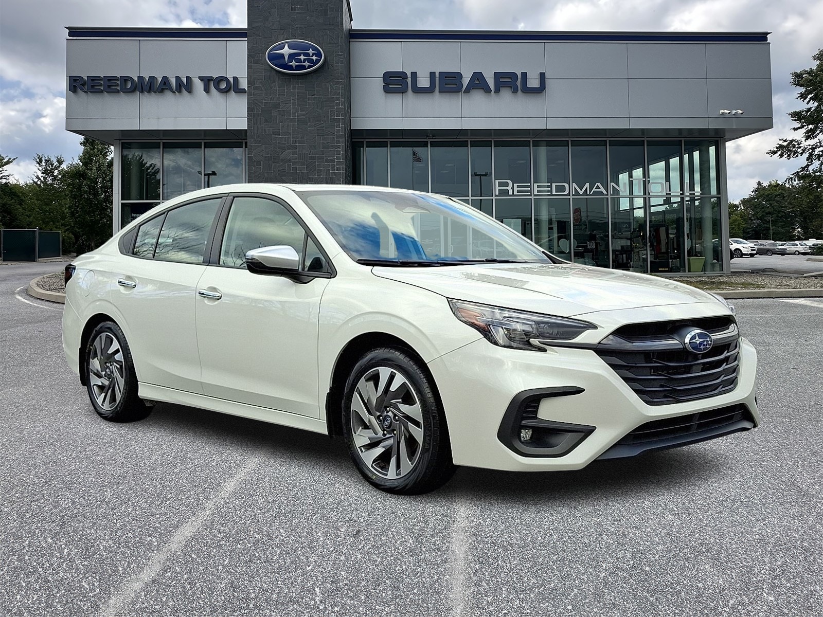 2023 Subaru Legacy Touring's photo