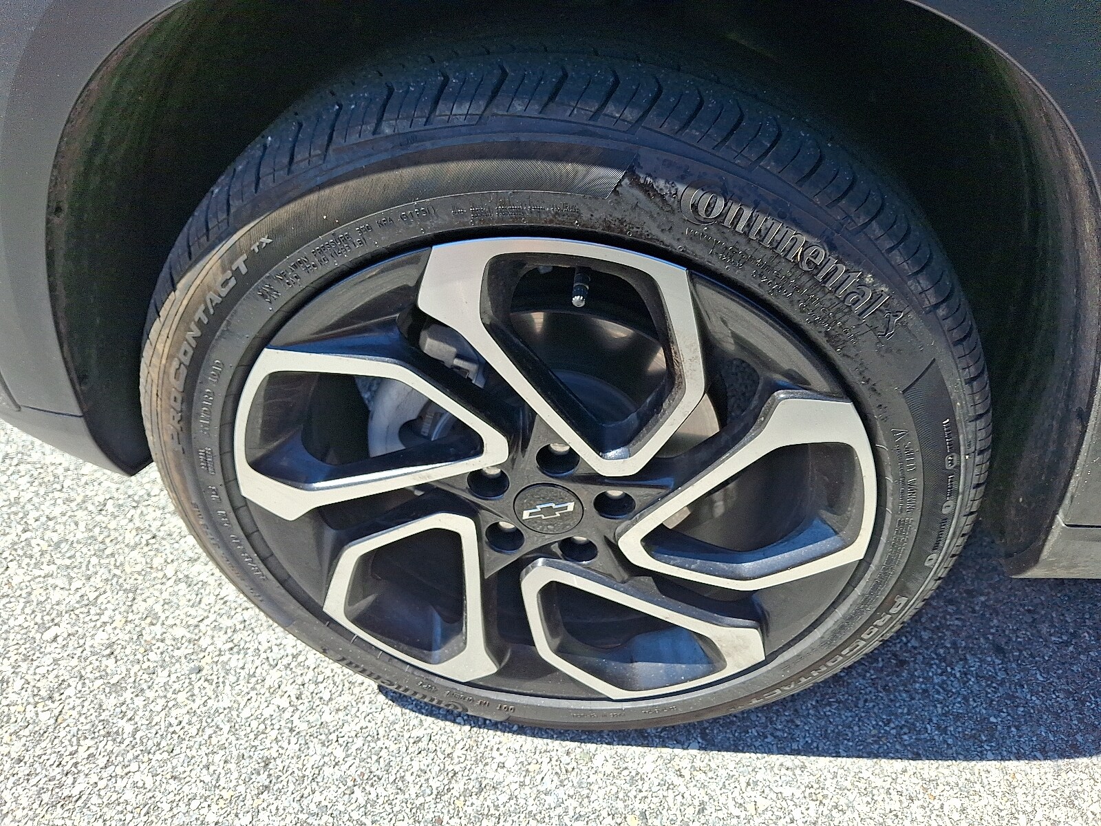 2025 Chevrolet Trax photo 3