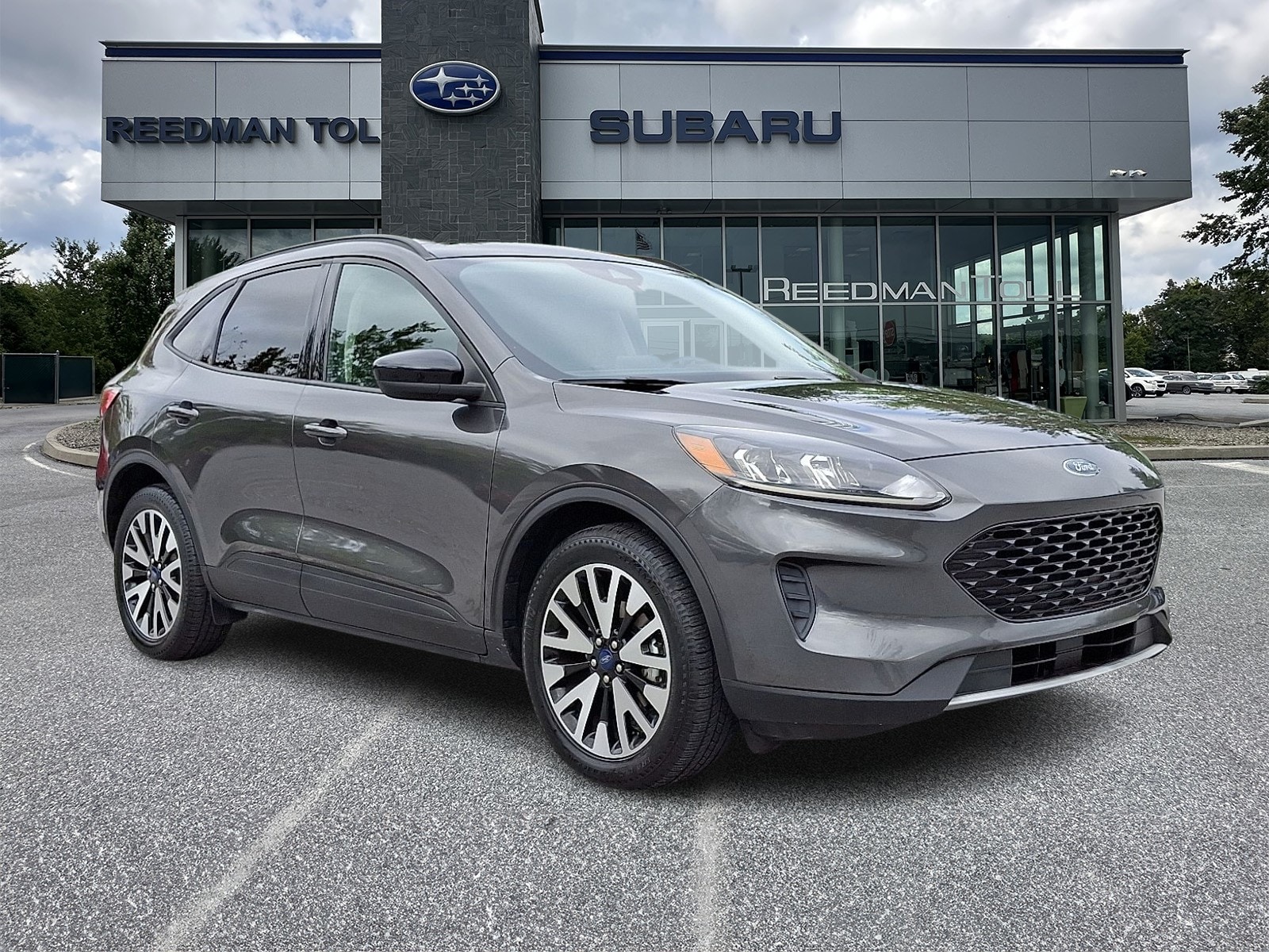 2020 Ford Escape SE