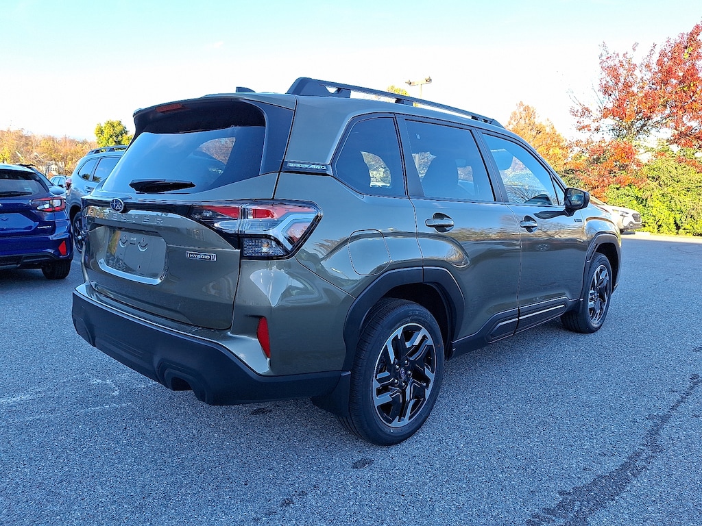 New 2025 Subaru Forester Hybrid Premium SUV