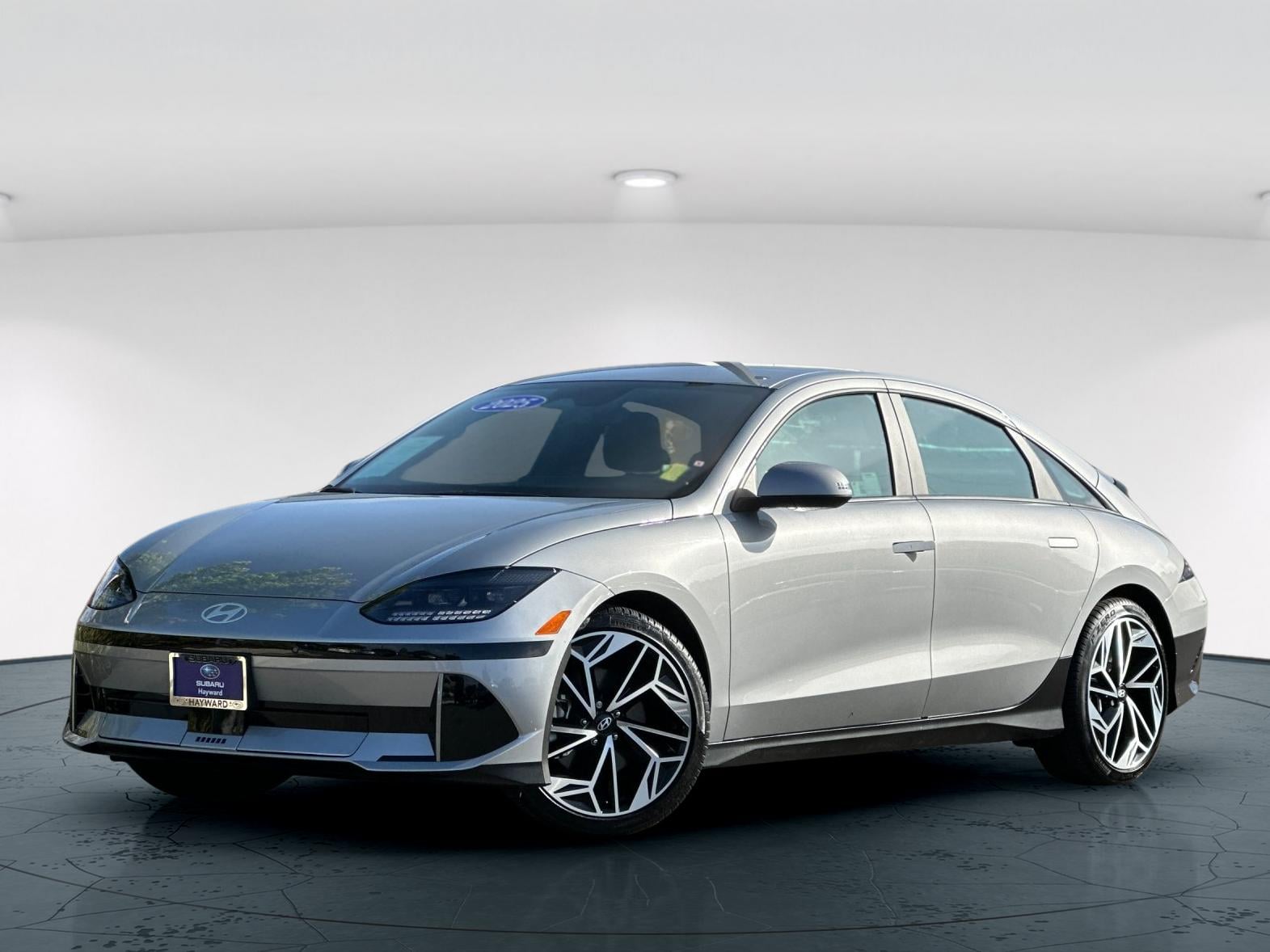 Used 2025 Hyundai IONIQ 6 SEL with VIN KMHM34AA2SA086394 for sale in Hayward, CA