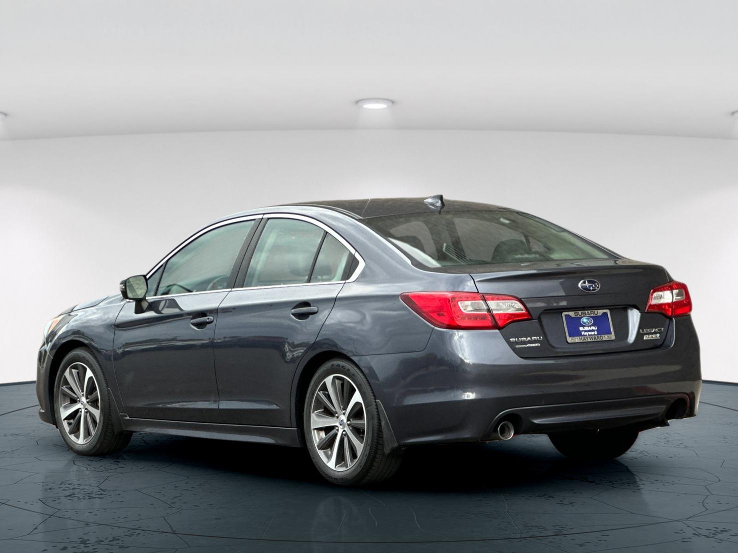2016 Subaru Legacy 2.5i Limited photo 4