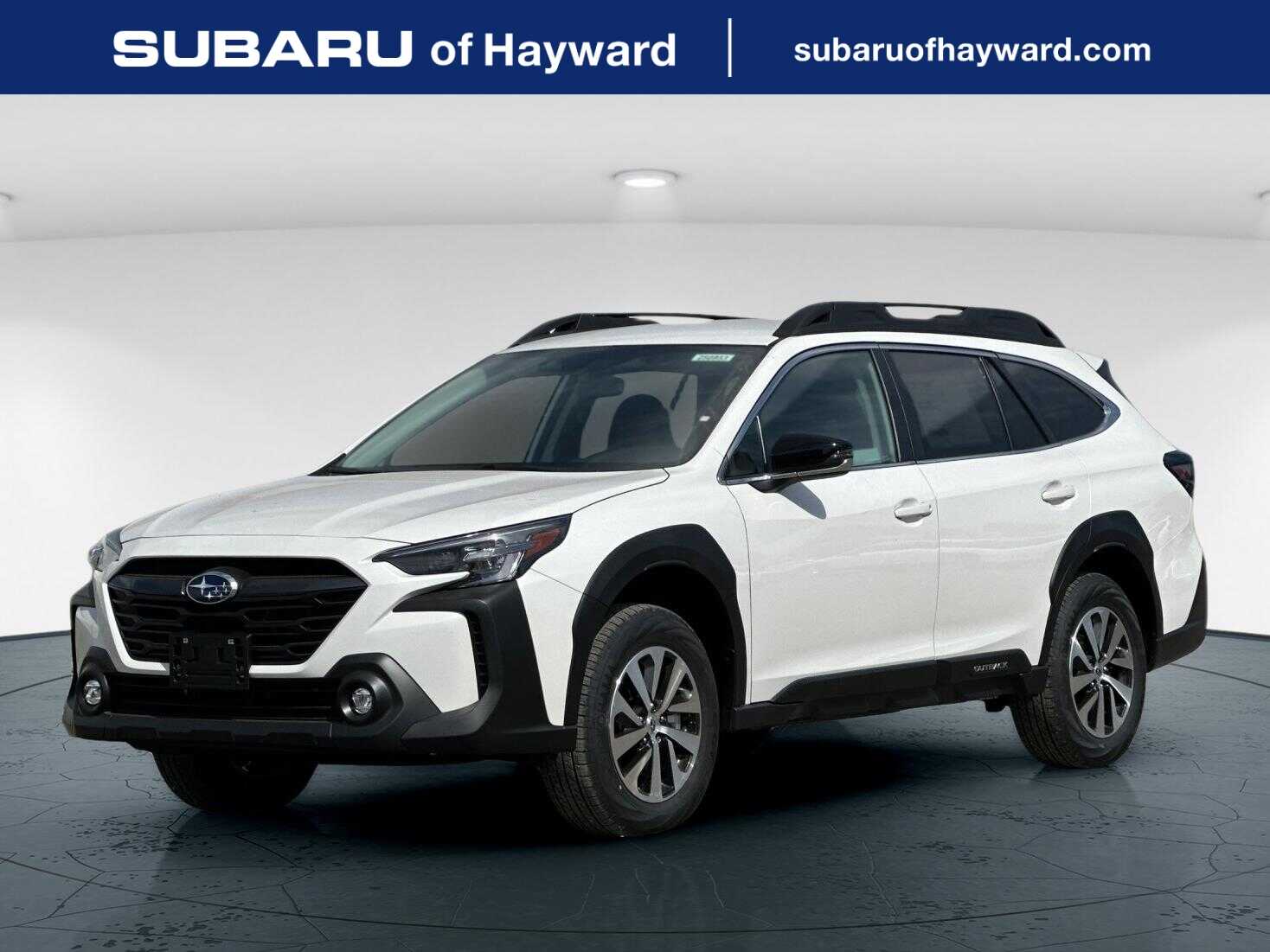 2025 Subaru Outback Premium's photo