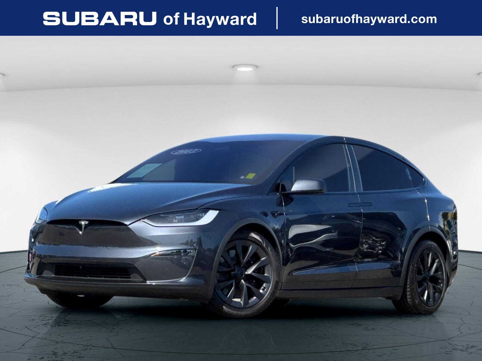 2023 Tesla Model X Long Range's photo