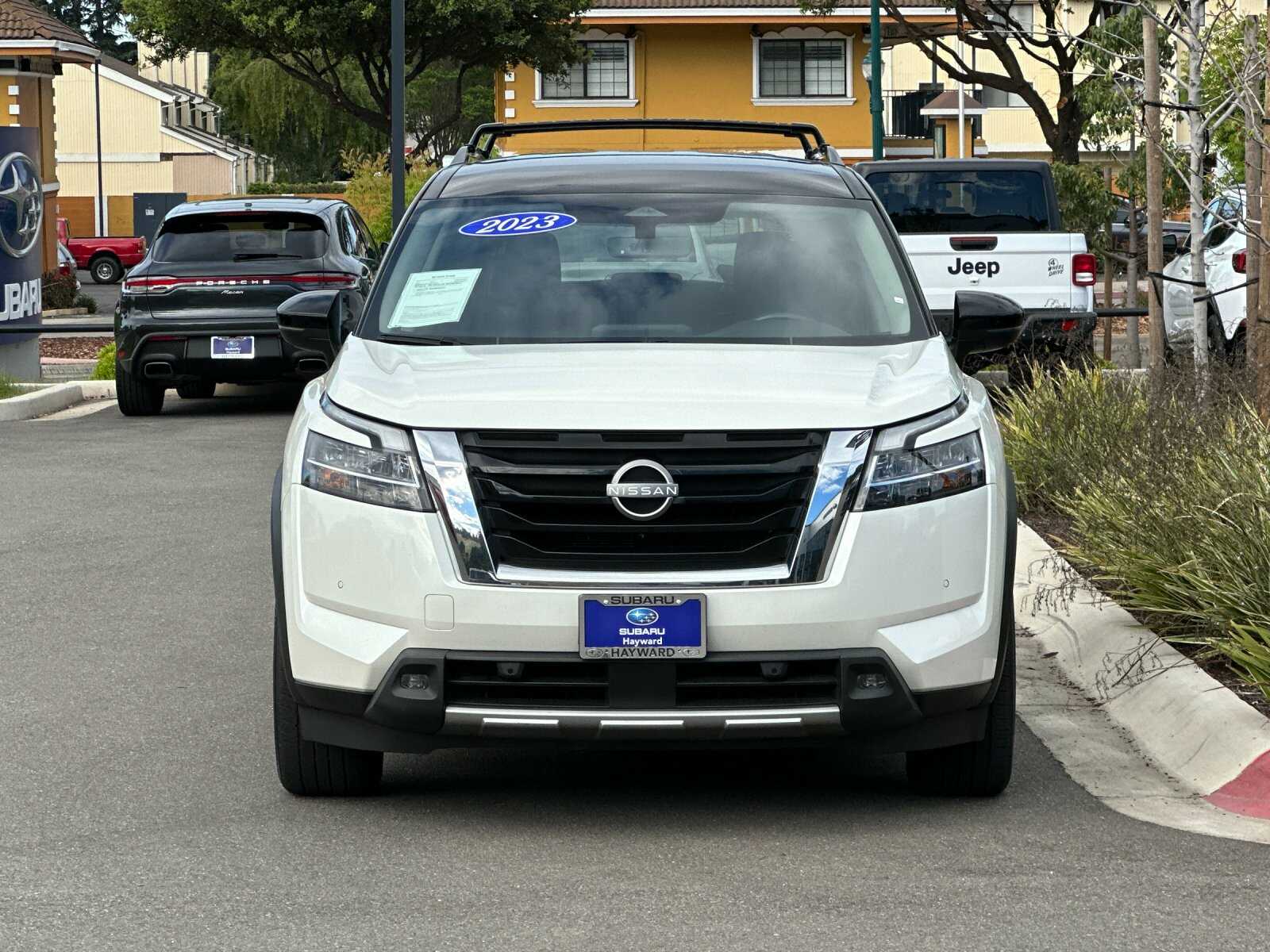 2023 Nissan Pathfinder SL - Photo 9