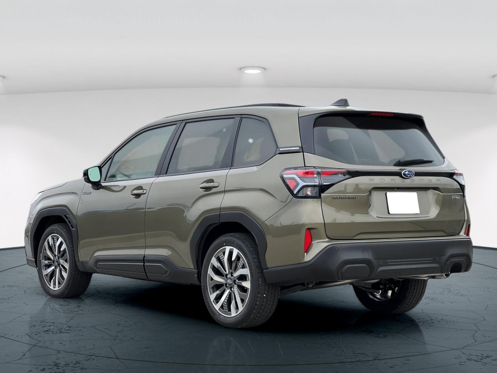 2025 Subaru Forester Touring photo 3