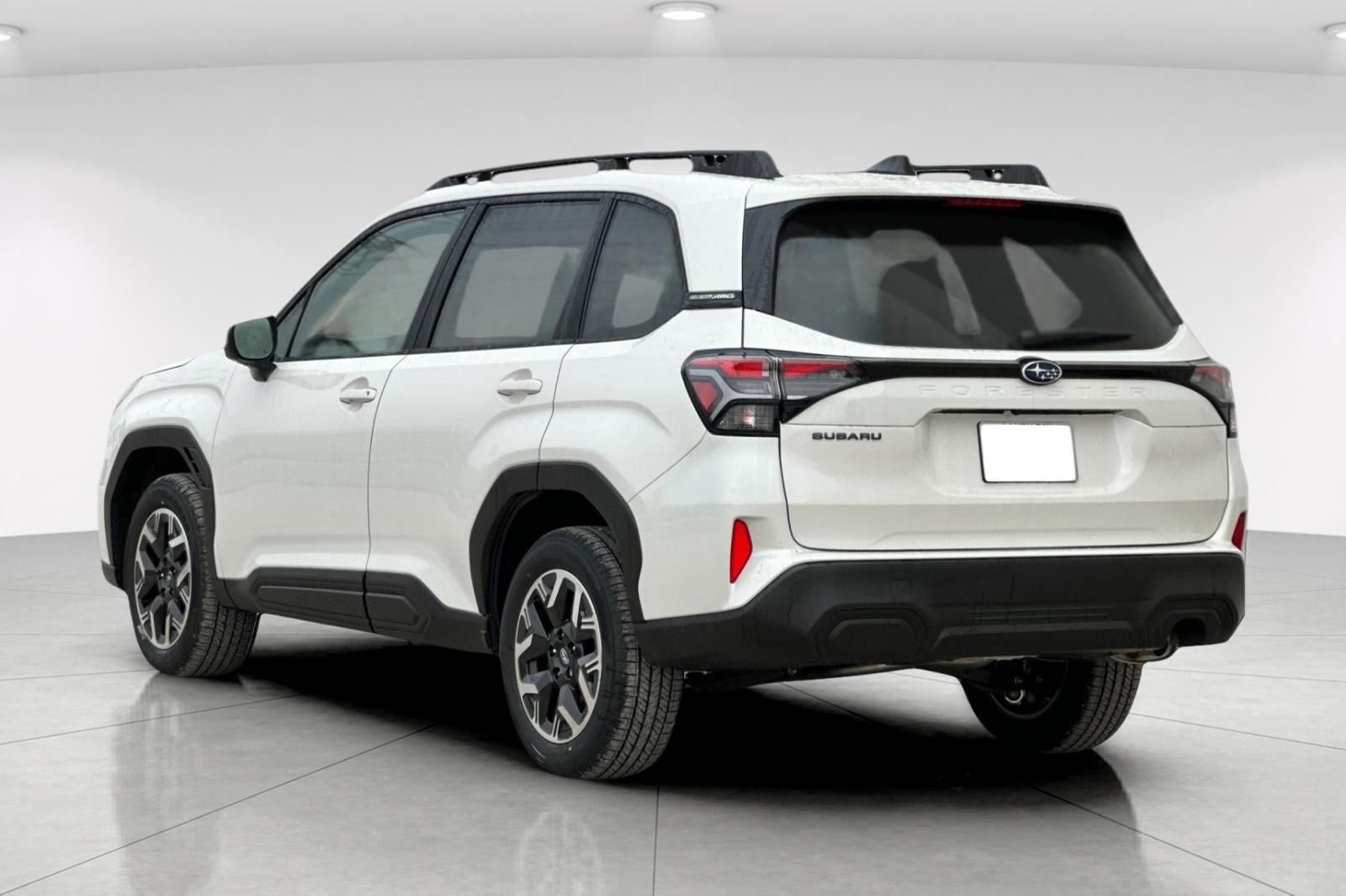 2025 Subaru Forester Premium photo 2