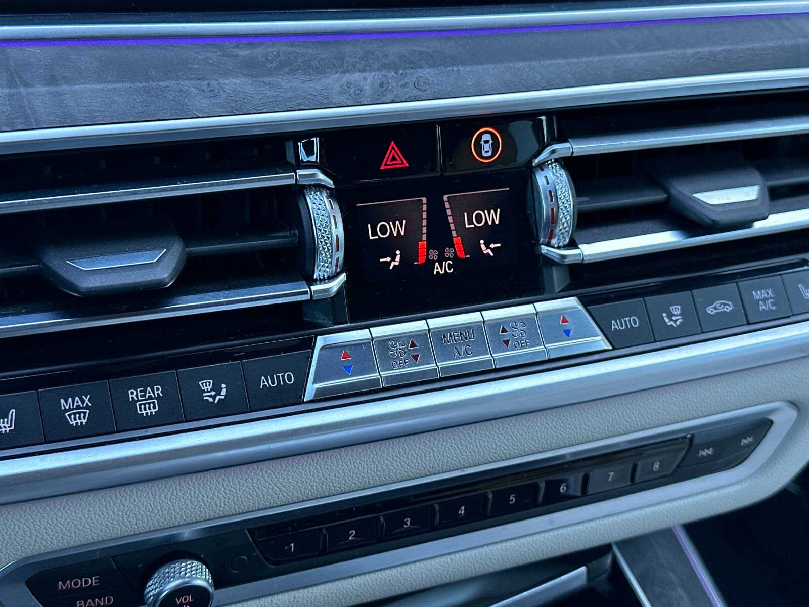 2020 BMW X5 40i - Photo 25