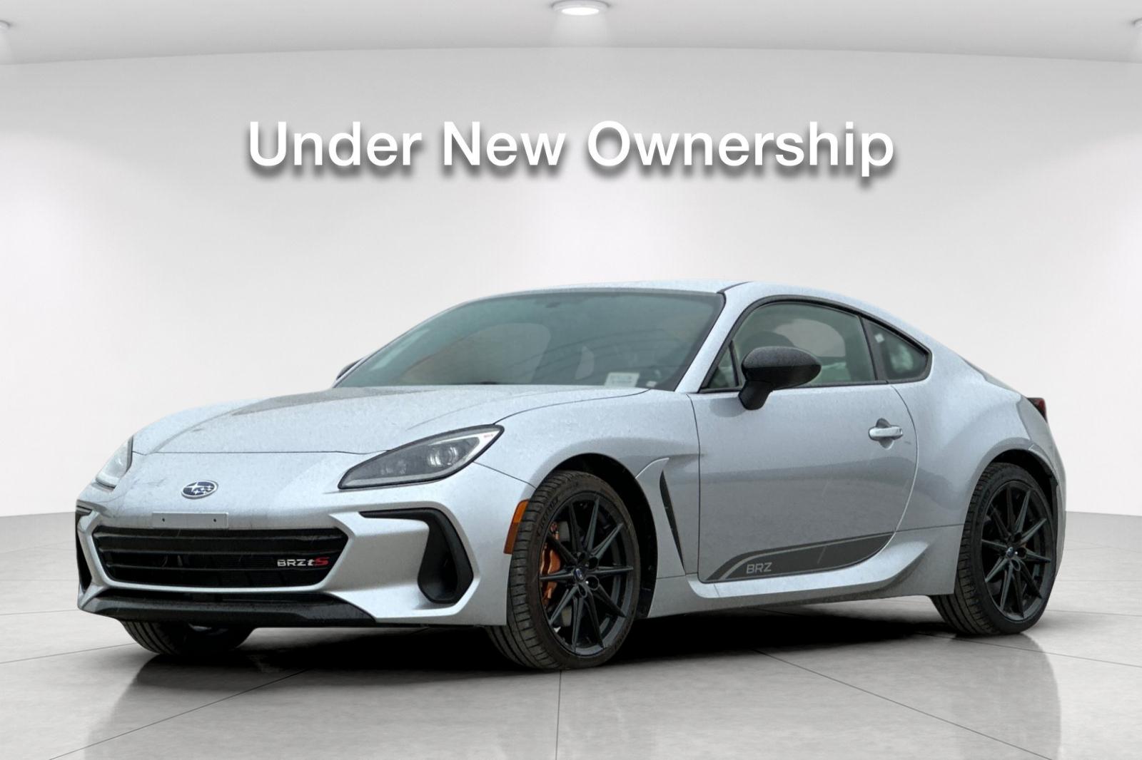 2025 Subaru BRZ tS photo 2