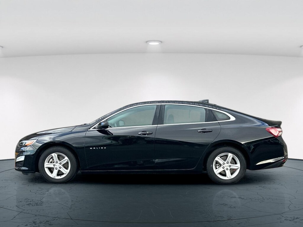 2022 Chevrolet Malibu 1LT photo 3