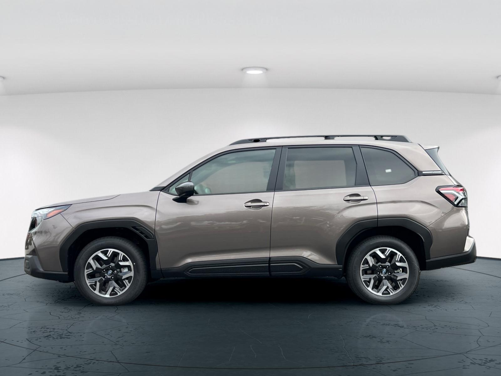 2025 Subaru Forester Premium photo 3
