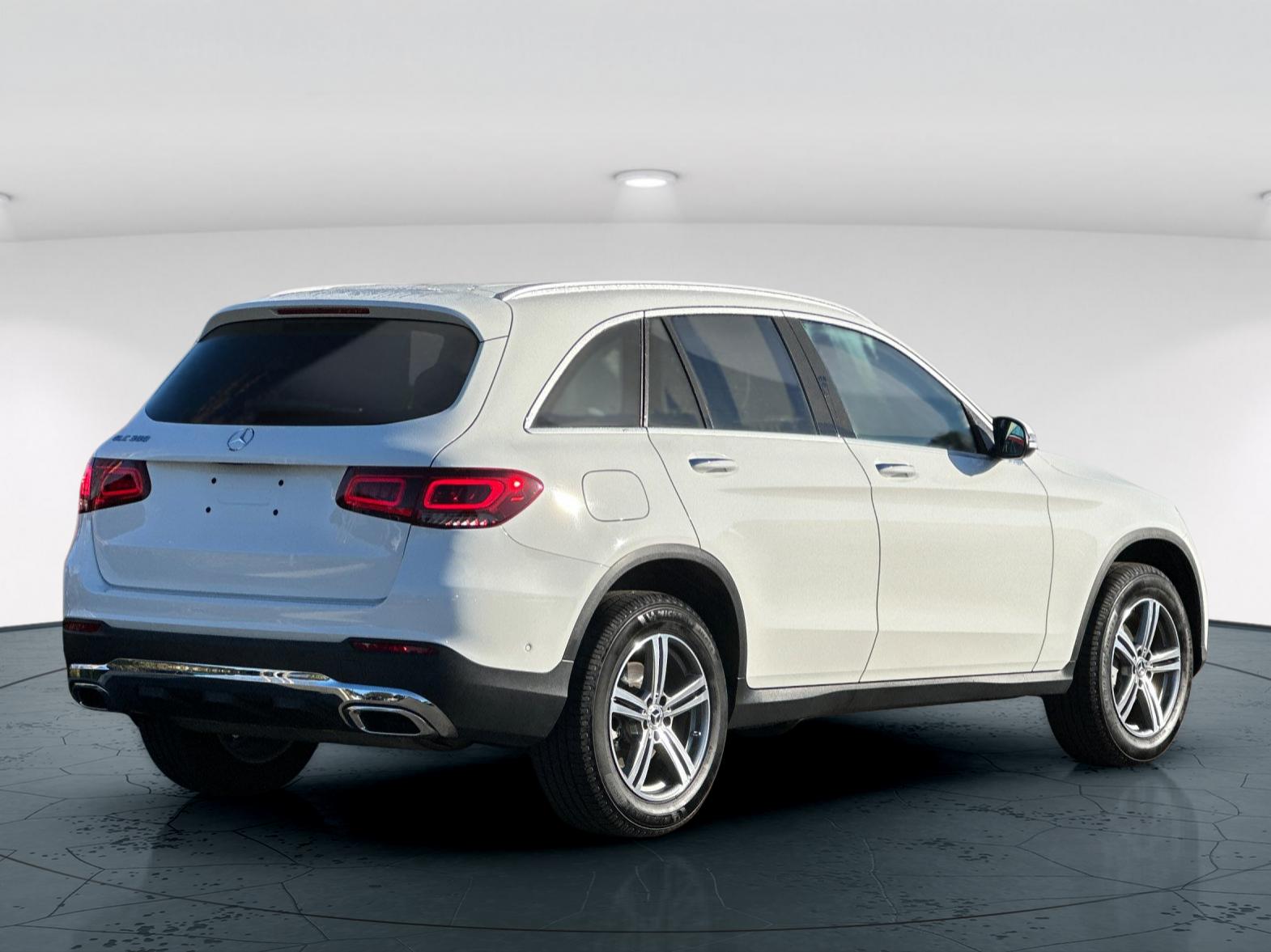 2022 Mercedes-Benz GLC GLC300 - Photo 6