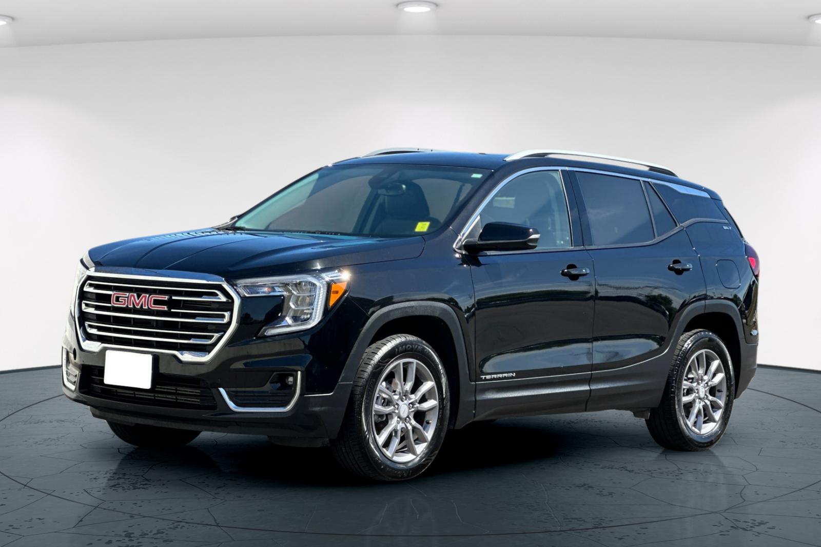 2024 Gmc Terrain SLT photo 2