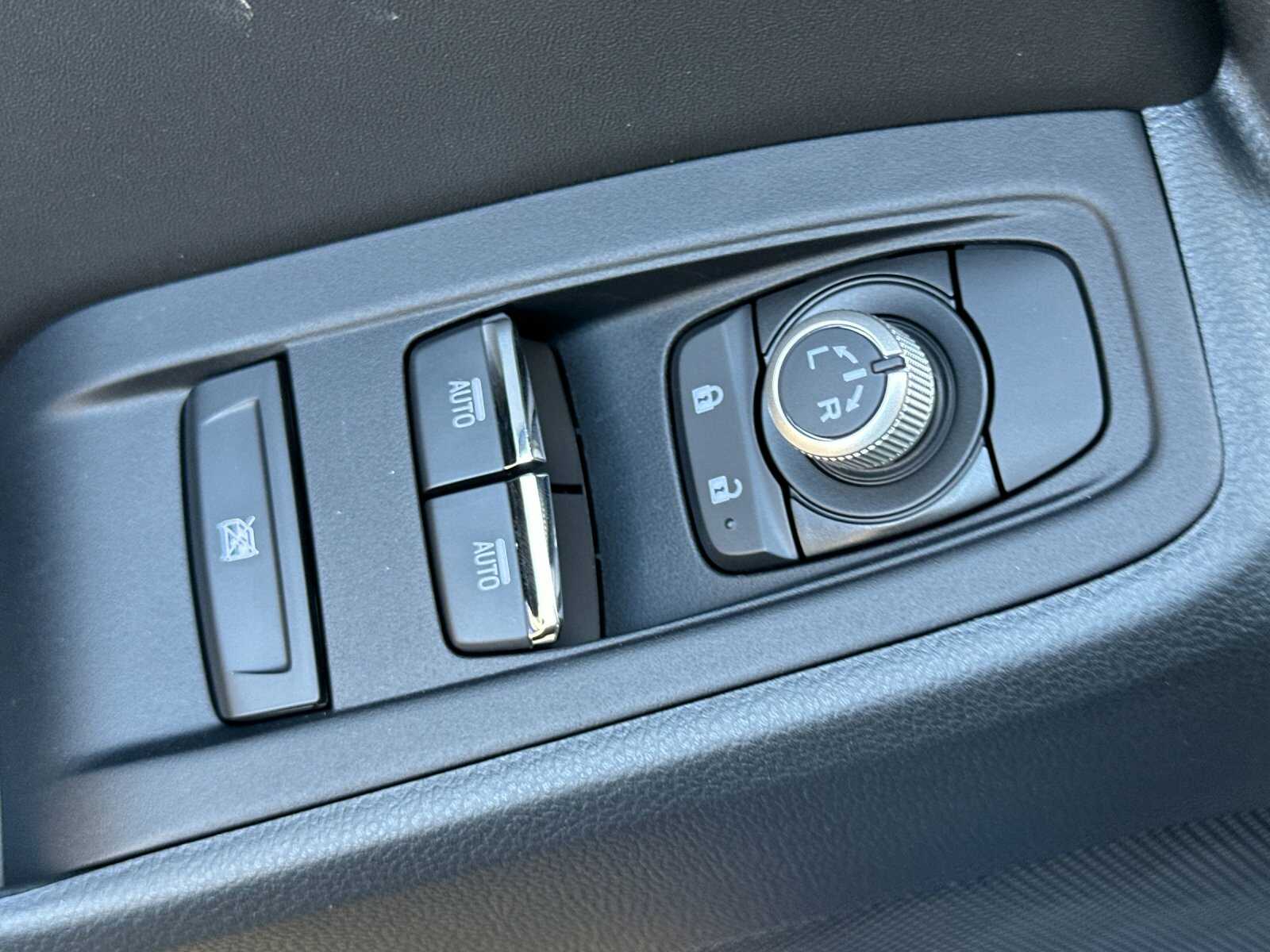 2025 Subaru BRZ tS - Photo 13