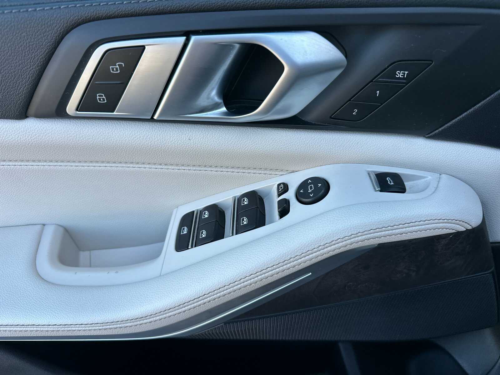 2020 BMW X5 40i - Photo 11