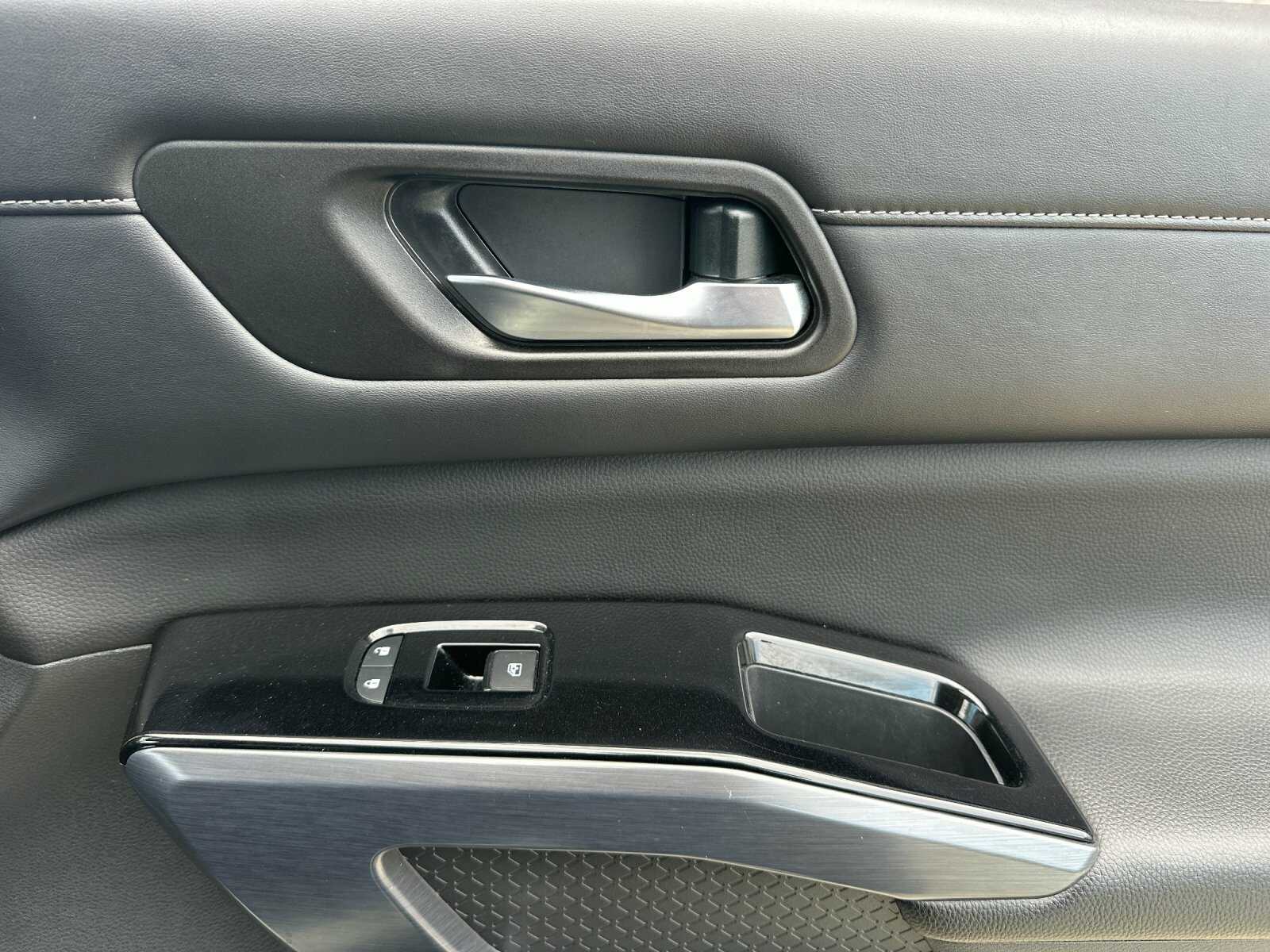 2023 Nissan Pathfinder SL - Photo 22