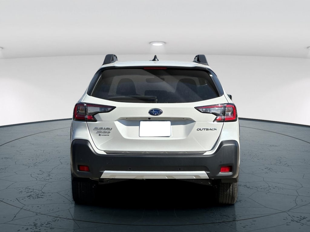 2025 Subaru Outback Limited photo 3