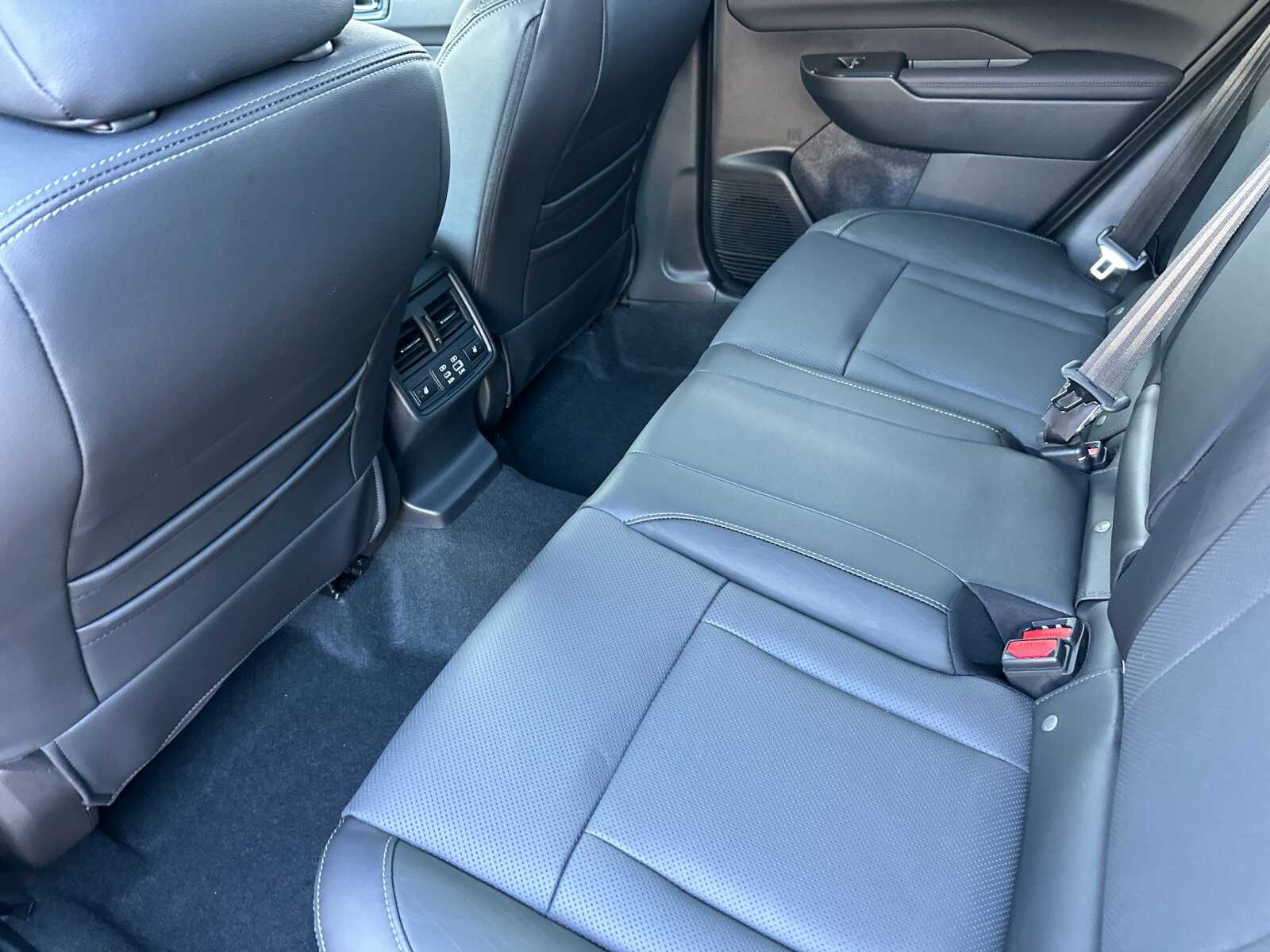 2026 Subaru Outback Touring - Photo 14