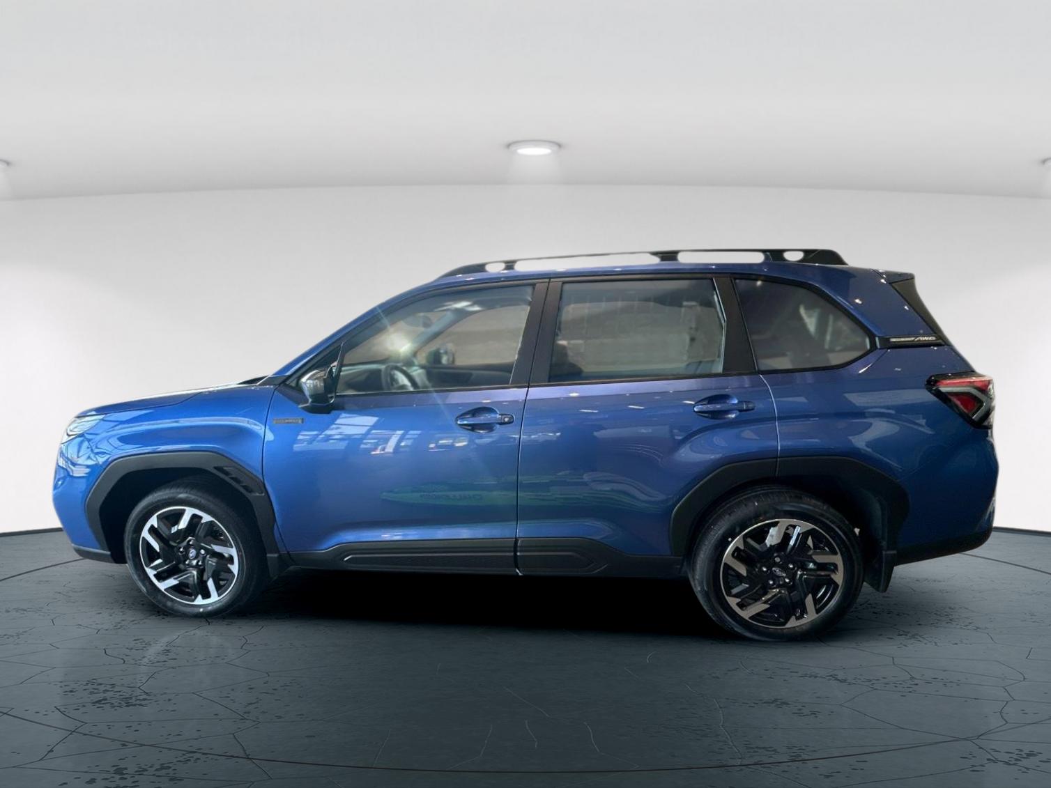 2025 Subaru Forester Premium photo 2