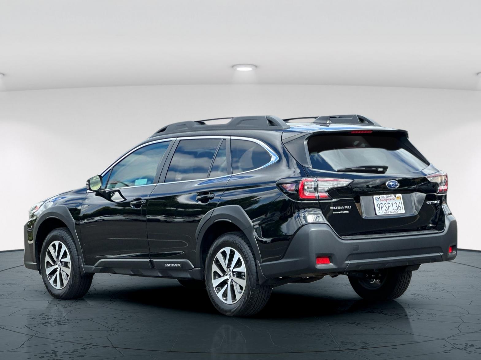 2025 Subaru Outback Premium photo 4
