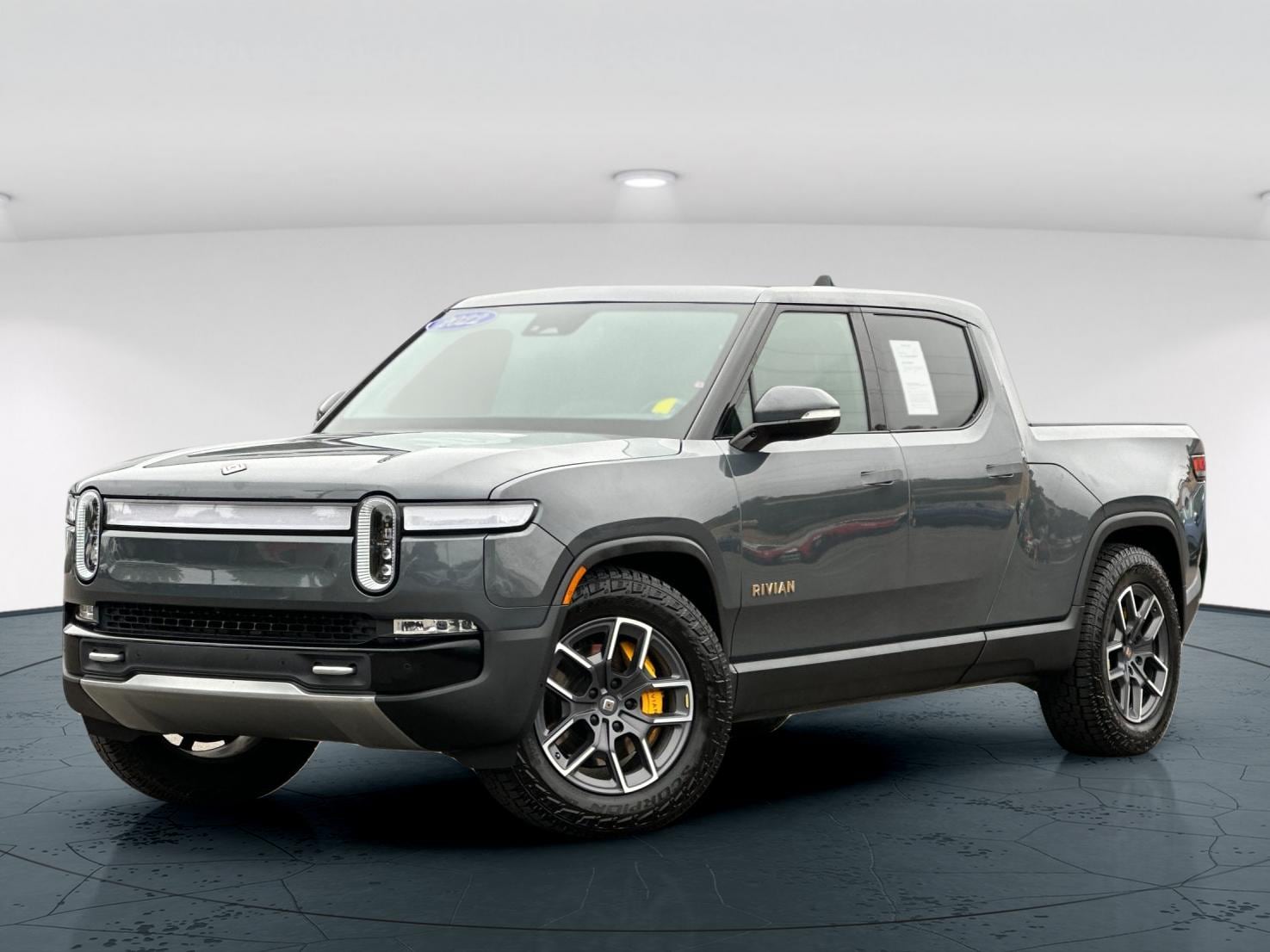 Used 2022 Rivian R1T Adventure with VIN 7FCTGAAA7NN007358 for sale in Hayward, CA