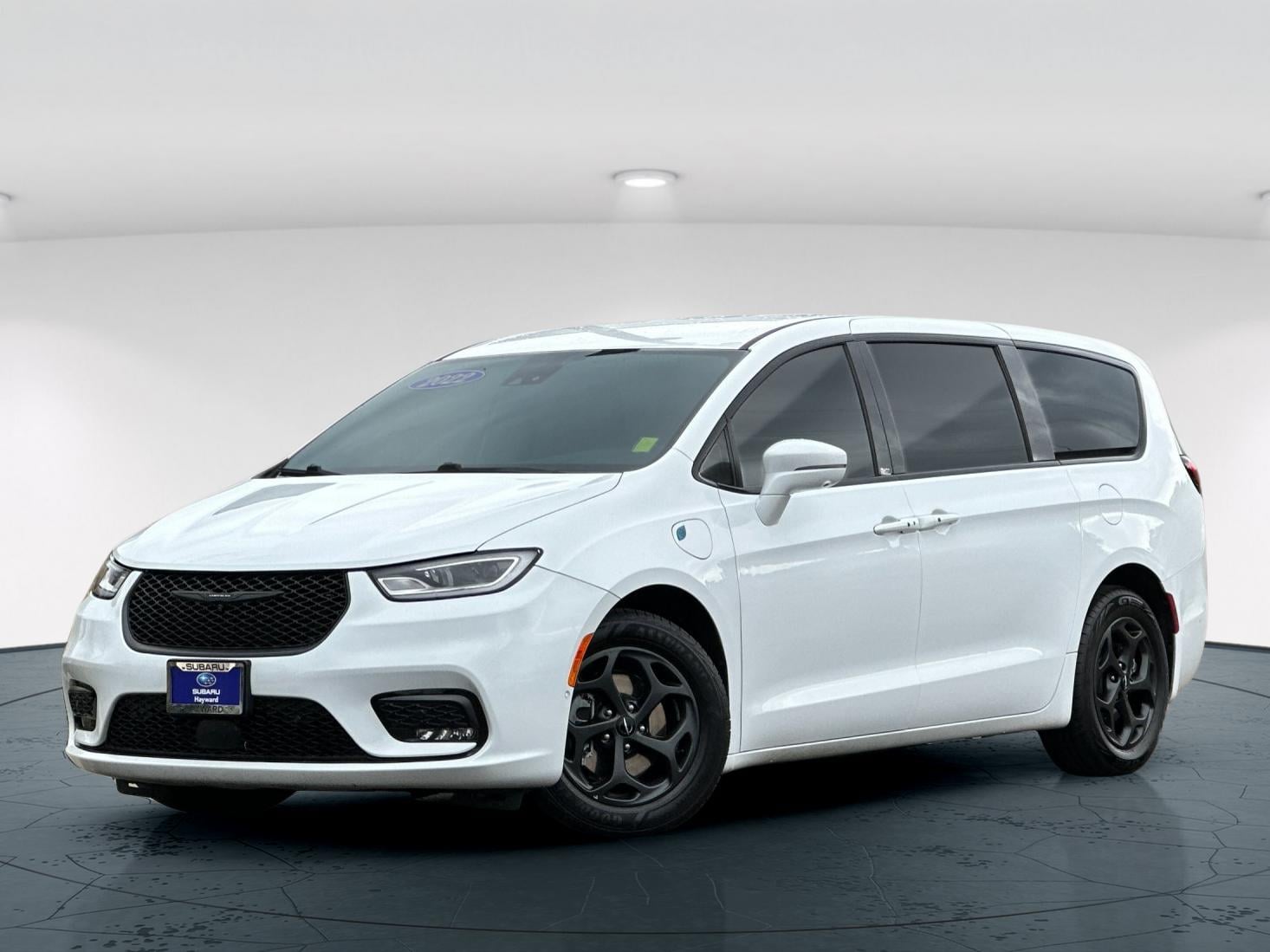 Used 2022 Chrysler Pacifica Hybrid Touring L with VIN 2C4RC1L76NR130519 for sale in Hayward, CA