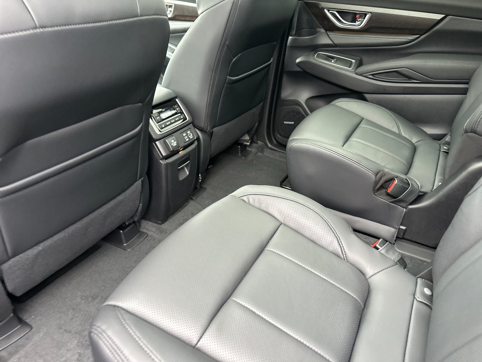 2026 Subaru Ascent Touring - Photo 14