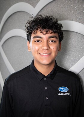 Staff member Manuel Tavares from ID_31843dcd2dc2