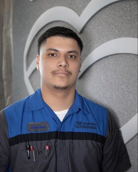 Staff member Alejandro Valencia from ID_31843dcd2dc2