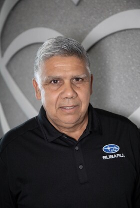 Staff member Gabriel Solorio from ID_31843dcd2dc2