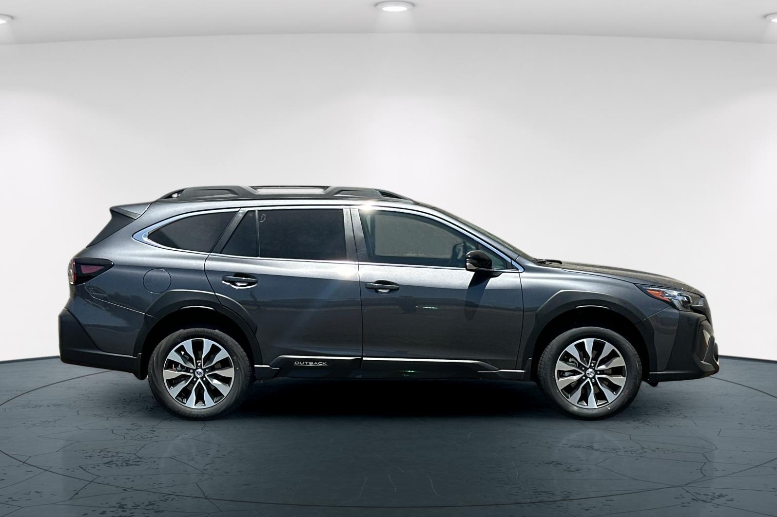 2025 Subaru Outback Limited photo 3