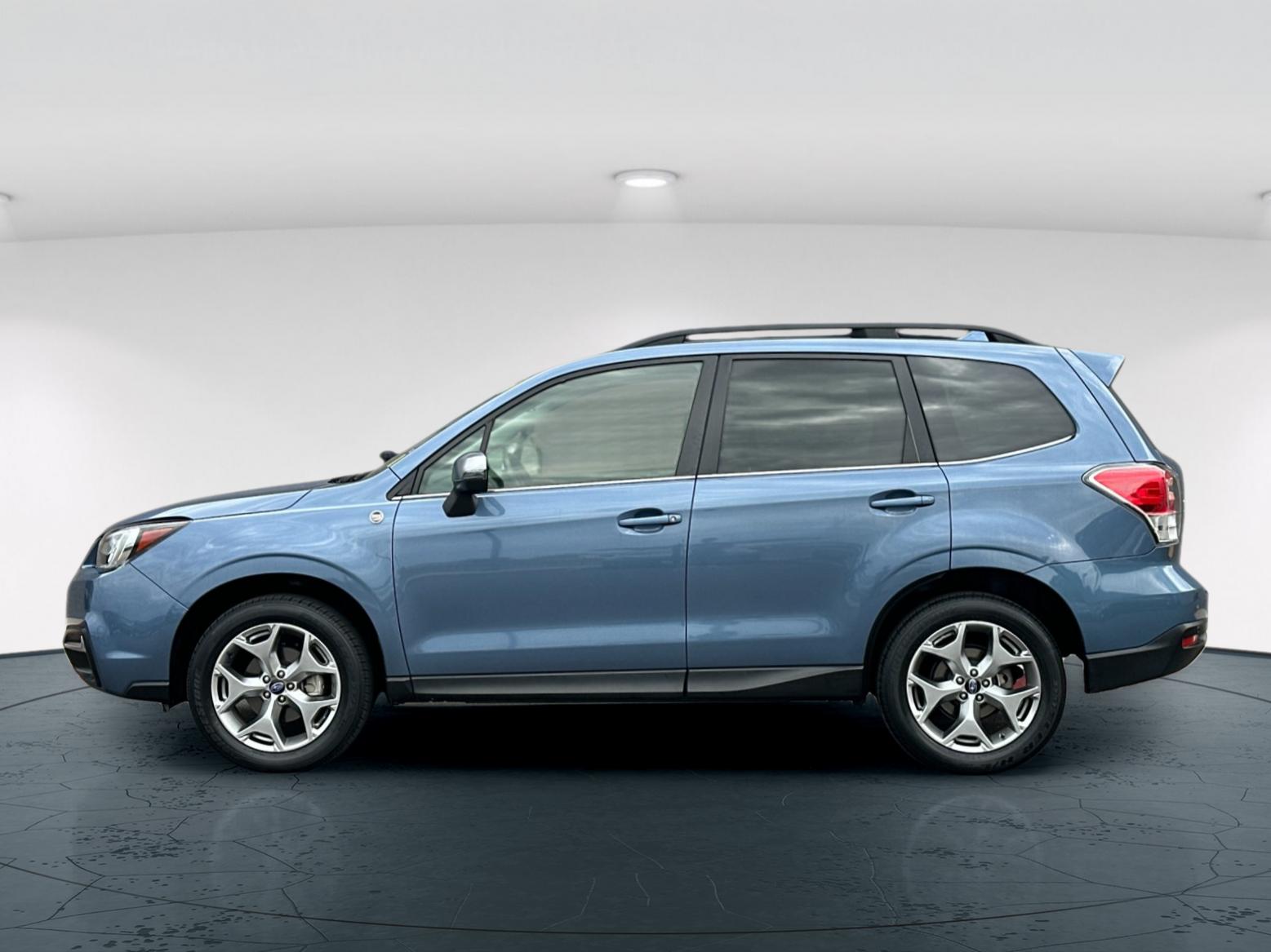 2018 Subaru Forester 2.5i Touring photo 3