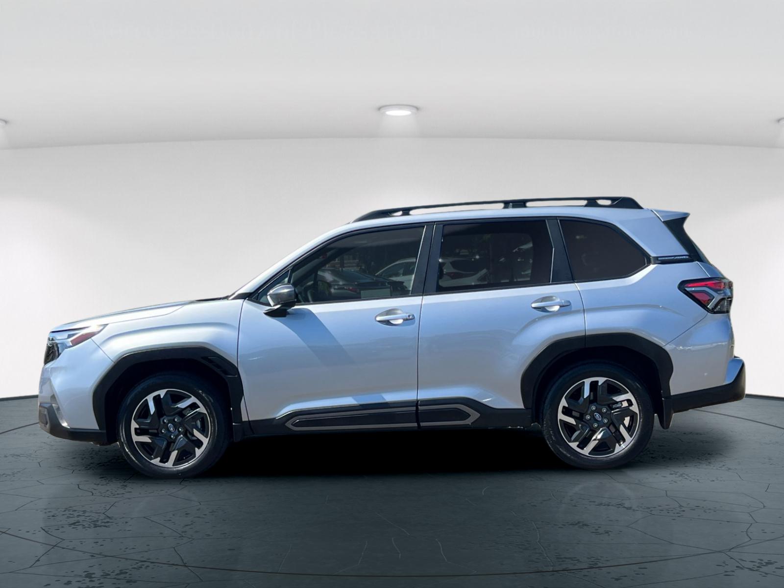 2025 Subaru Forester Limited photo 3