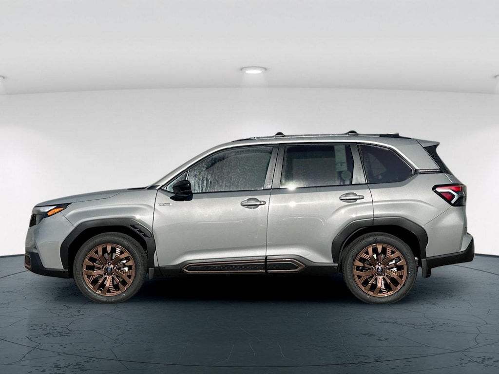 2025 Subaru Forester Sport photo 2