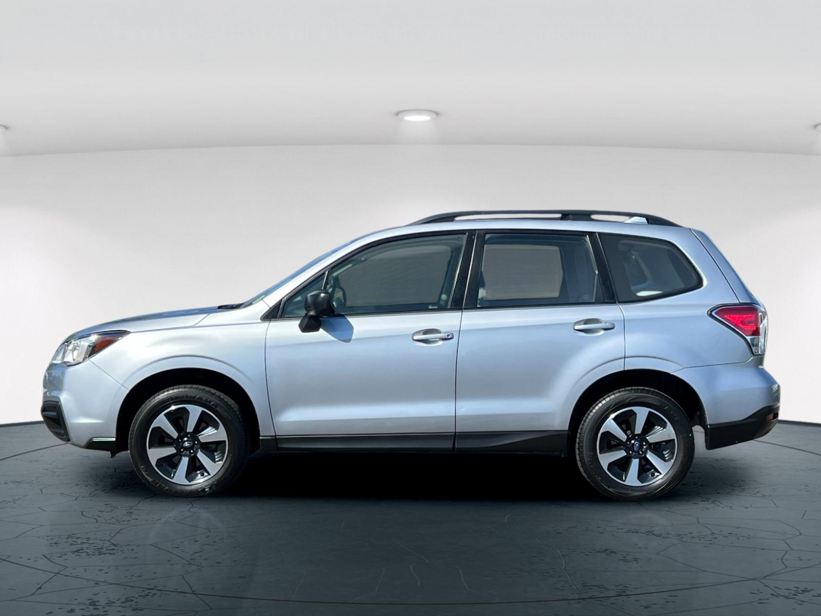 2017 Subaru Forester 2.5i photo 3