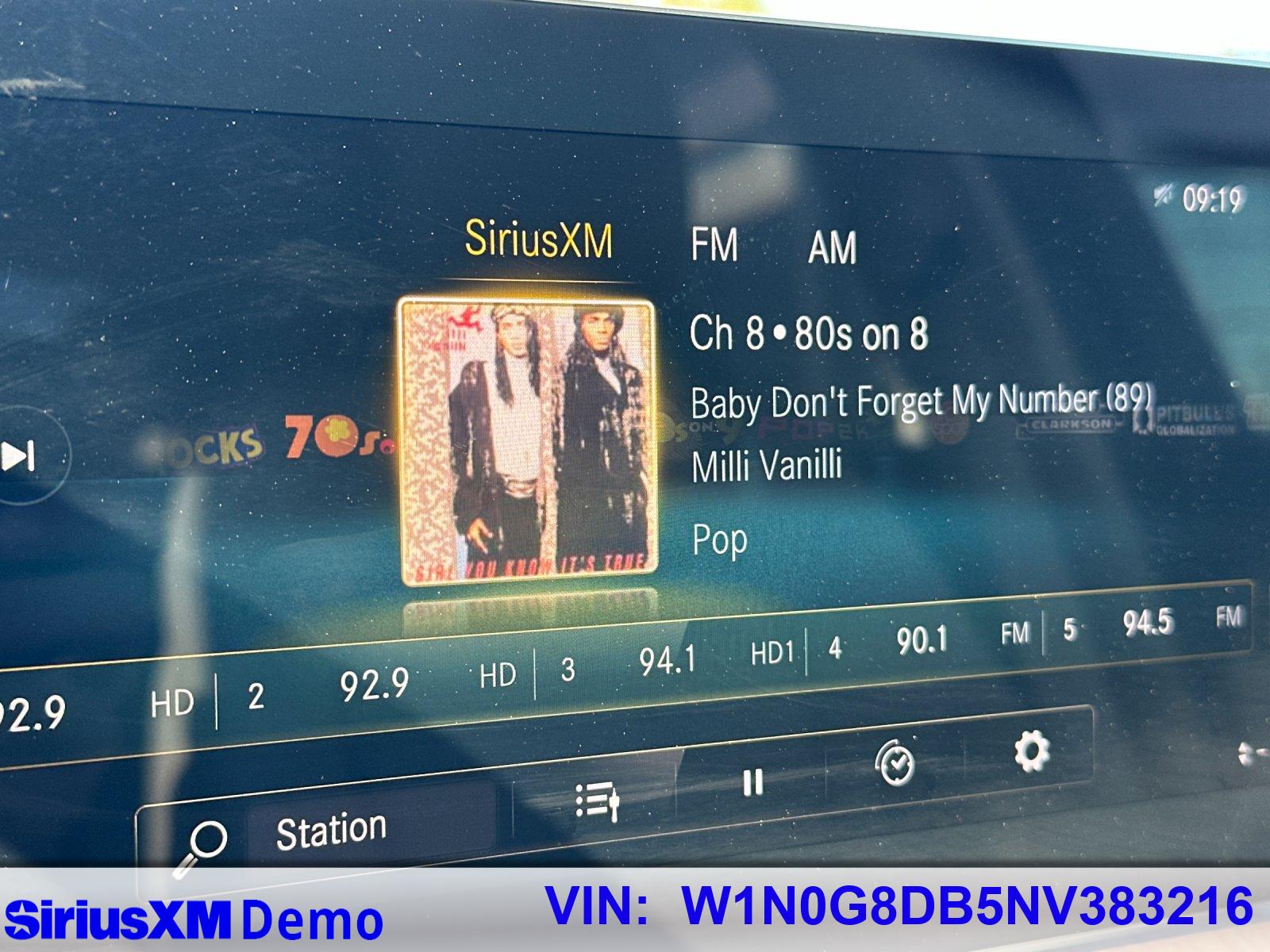 2022 Mercedes-Benz GLC GLC300 - Photo 36