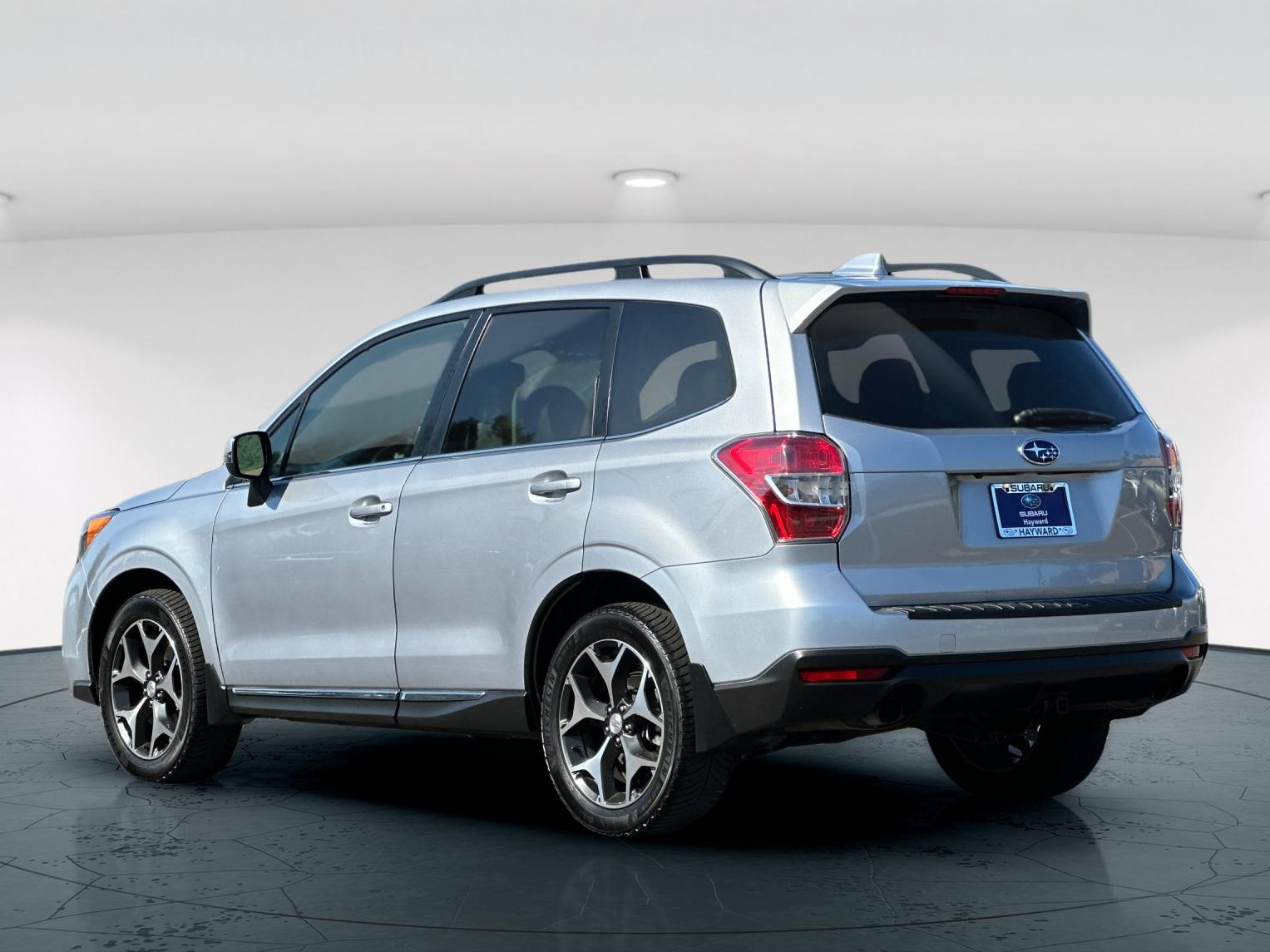 2016 Subaru Forester 2.0XT Touring photo 4