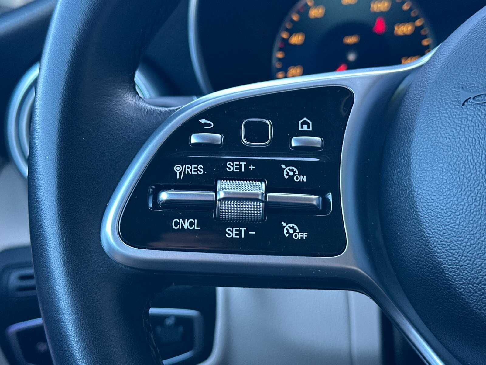 2022 Mercedes-Benz GLC GLC300 - Photo 28