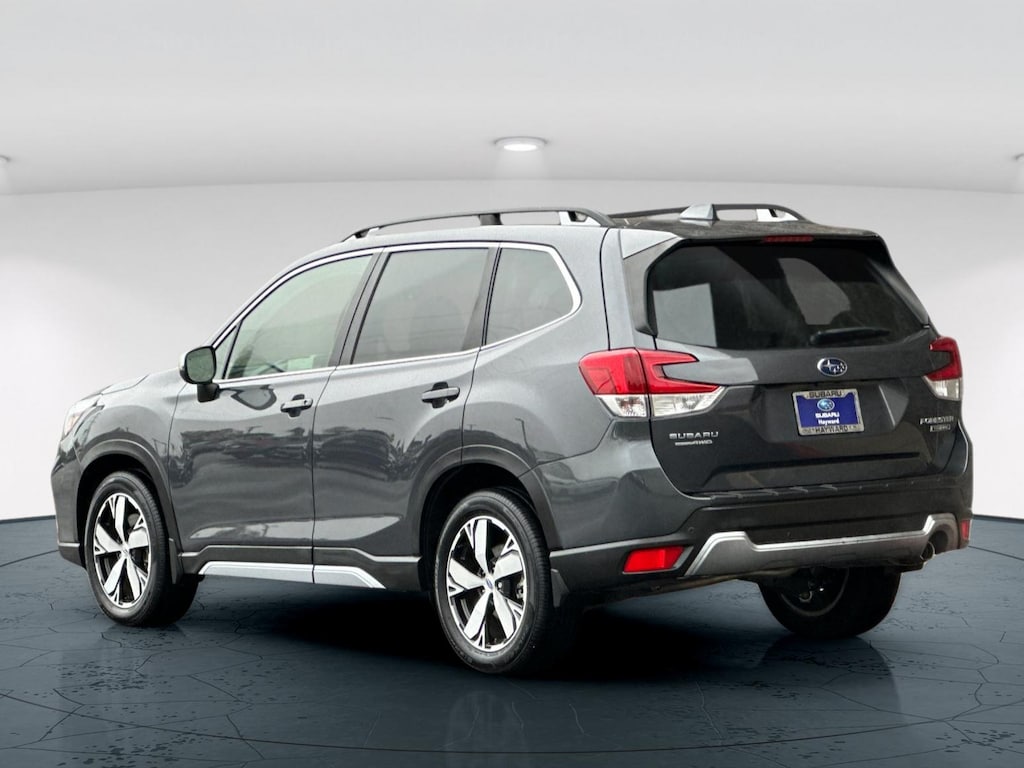 2021 Subaru Forester Touring photo 4