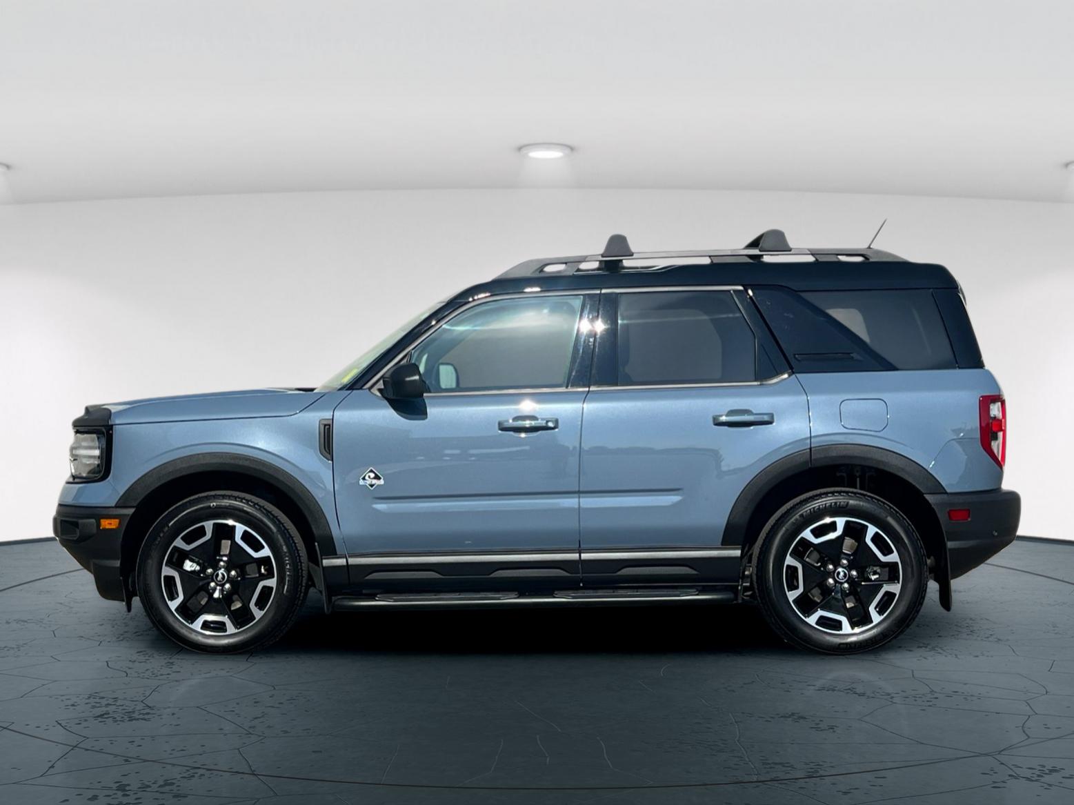 2024 Ford Bronco Sport Outer Banks photo 3