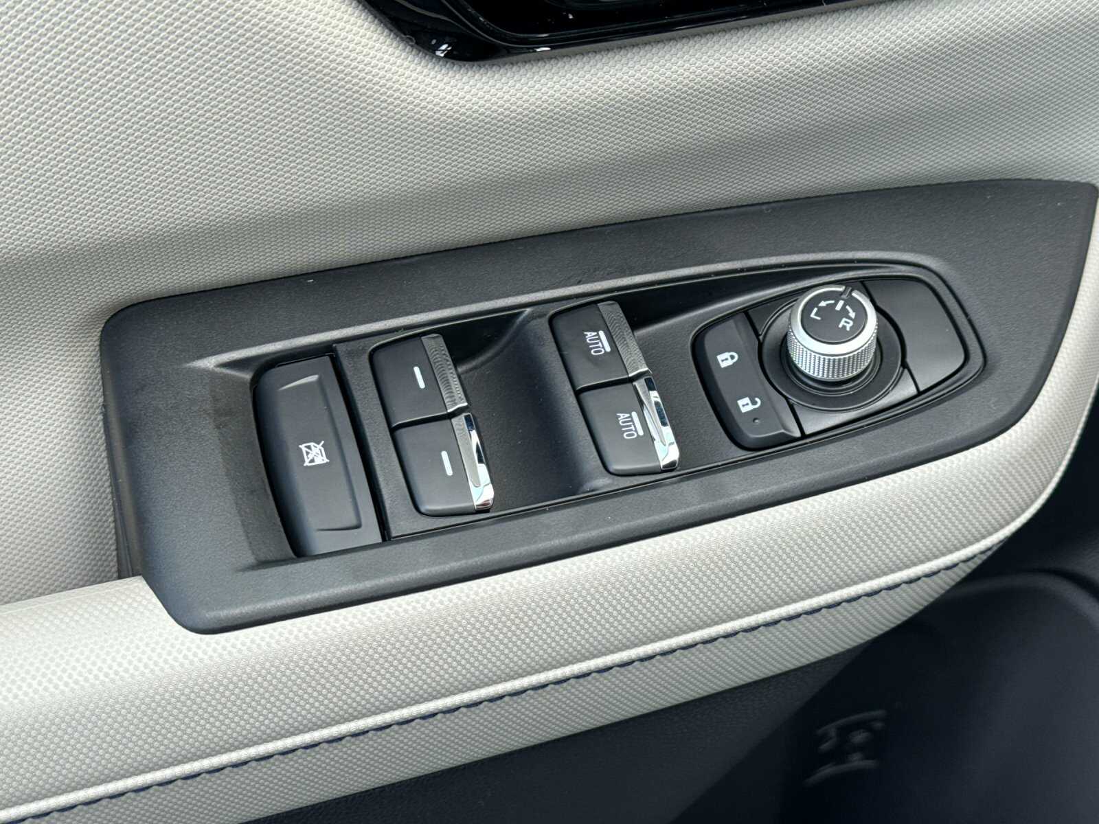 2026 Subaru Forester Limited - Photo 13