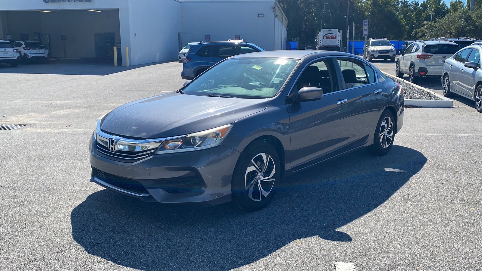 2016 Honda Accord LX photo 3