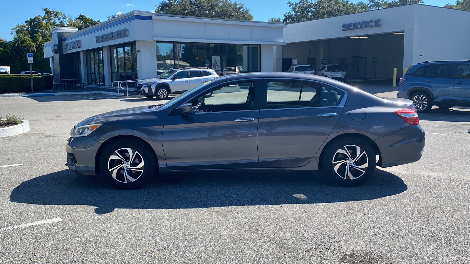 2016 Honda Accord LX photo 4