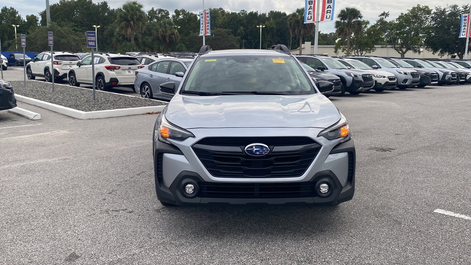 2025 Subaru Outback Premium photo 2