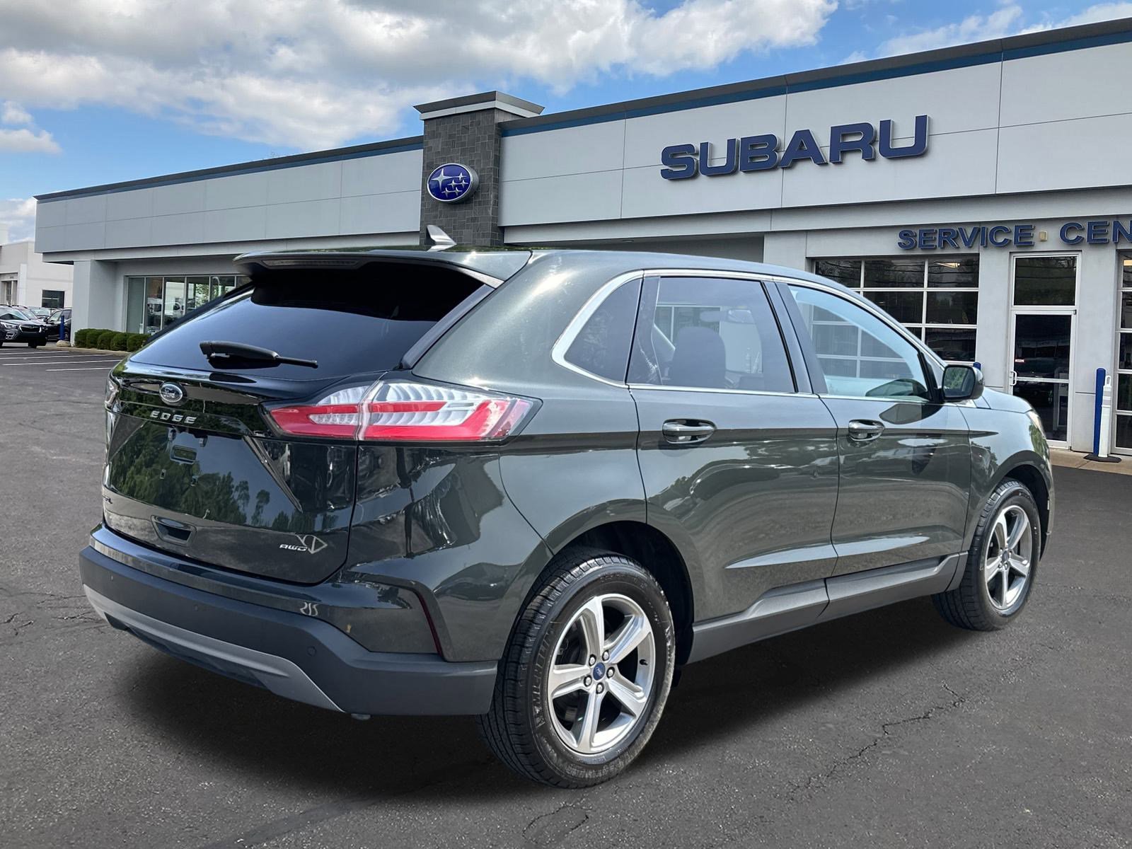 2022 Ford Edge SEL photo 3