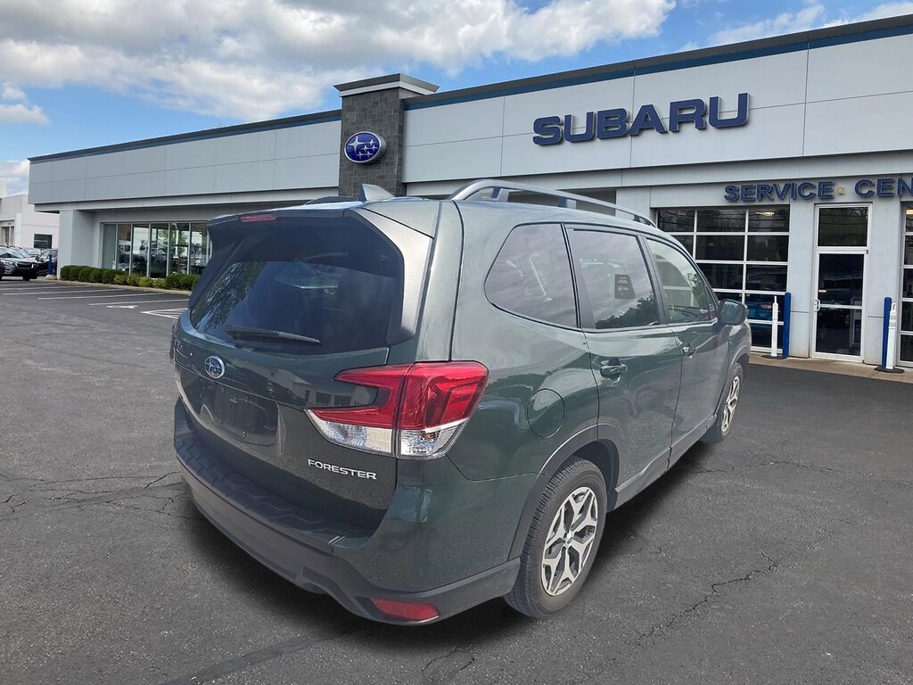 Used 2023 Subaru Forester Premium SUV