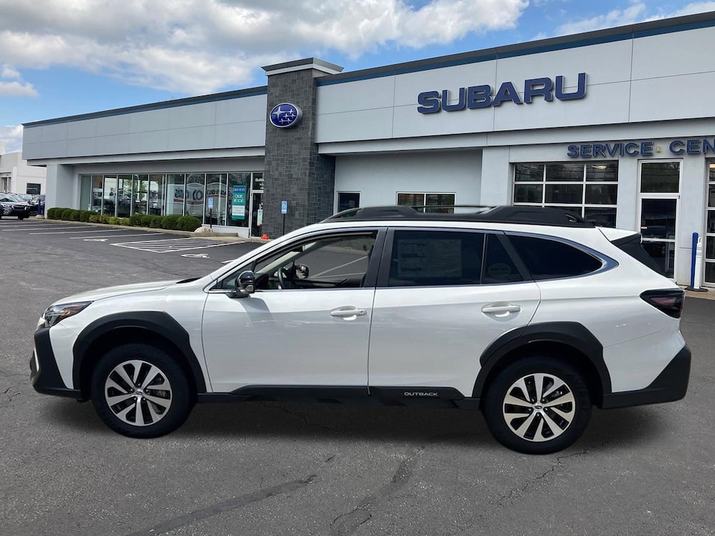 Used 2025 Subaru Outback Premium SUV