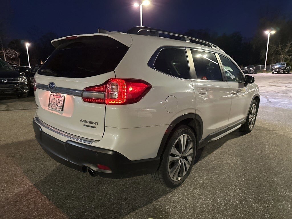 2021 Subaru Ascent Limited photo 3